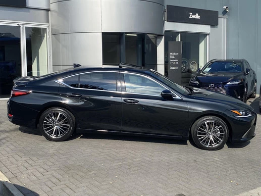 Lexus ES - Afbeelding 2 van 30