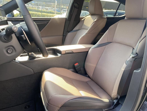 Lexus ES - Afbeelding 12 van 30