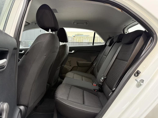 Kia Rio - Afbeelding 10 van 30