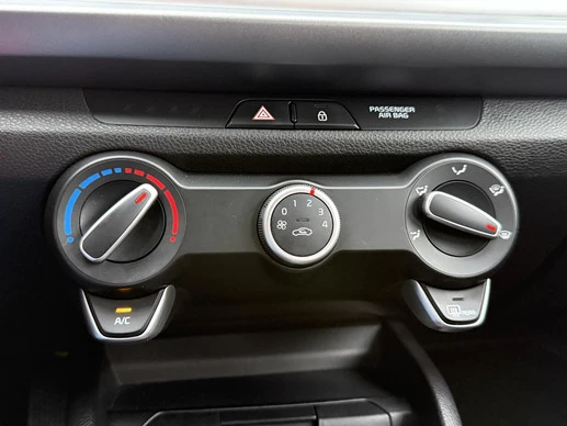 Kia Rio - Afbeelding 17 van 30