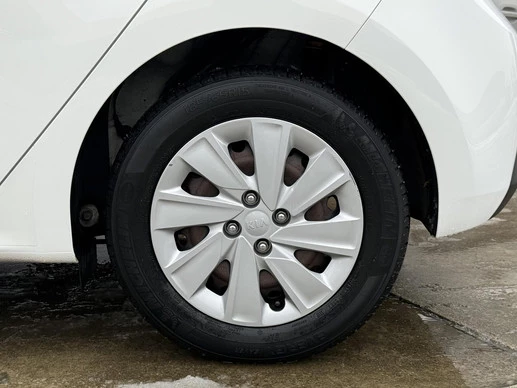 Kia Rio - Afbeelding 24 van 30