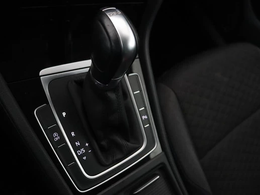 Volkswagen Golf - Afbeelding 17 van 30