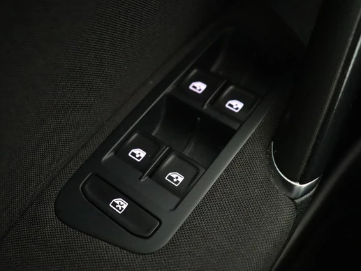 Volkswagen Golf - Afbeelding 27 van 30