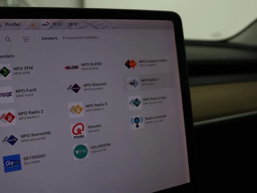 Tesla Model 3 - Afbeelding 26 van 30