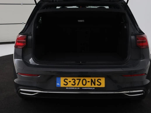 Volkswagen Golf - Afbeelding 9 van 30