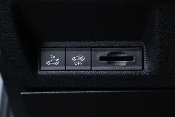 Peugeot e-3008 - Afbeelding 28 van 30