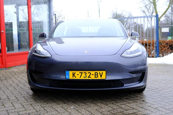 Tesla Model 3 - Afbeelding 7 van 30