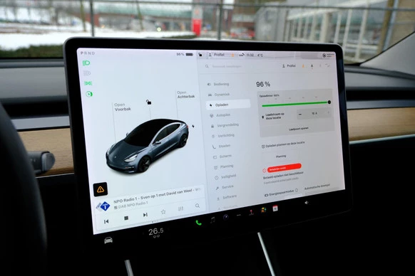 Tesla Model 3 - Afbeelding 13 van 30
