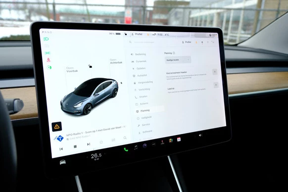 Tesla Model 3 - Afbeelding 17 van 30