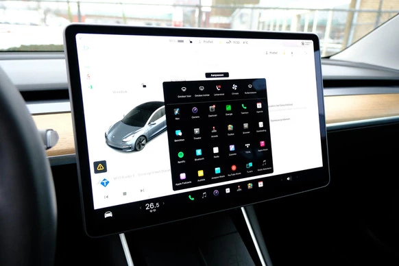 Tesla Model 3 - Afbeelding 22 van 30