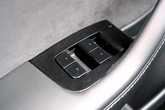 Tesla Model 3 - Afbeelding 29 van 30