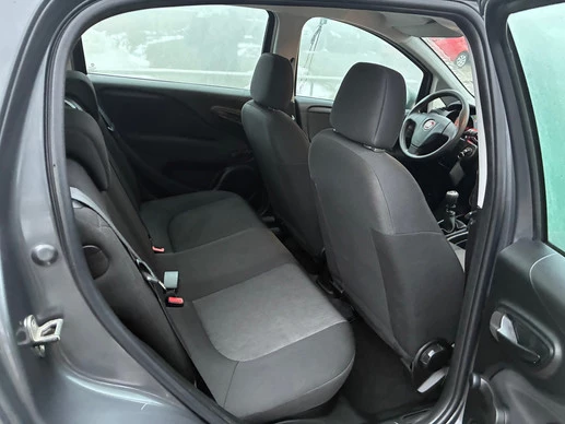 Fiat Punto - Afbeelding 8 van 19