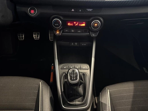 Kia Rio - Afbeelding 8 van 30