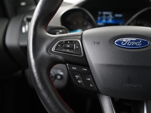 Ford Kuga - Afbeelding 10 van 30