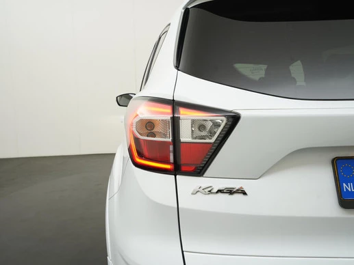 Ford Kuga - Afbeelding 23 van 30