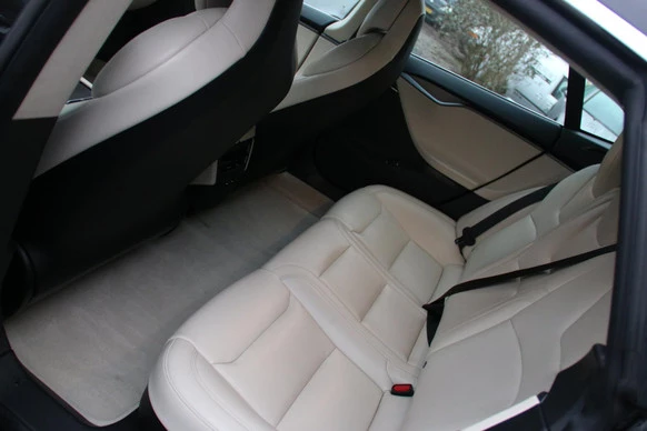 Tesla Model S - Afbeelding 20 van 20