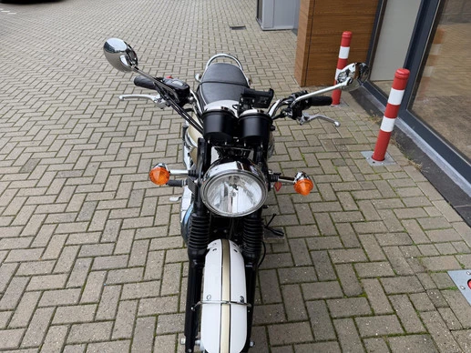 Triumph Bonneville - Afbeelding 15 van 18