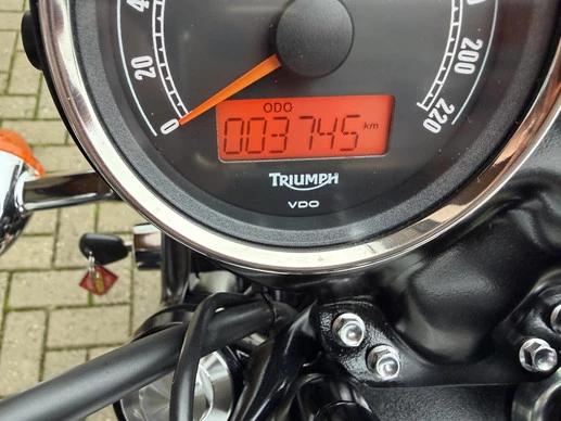 Triumph Bonneville - Afbeelding 16 van 18