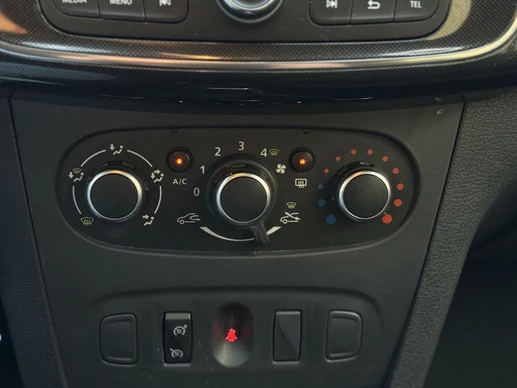 Dacia Logan - Afbeelding 17 van 30