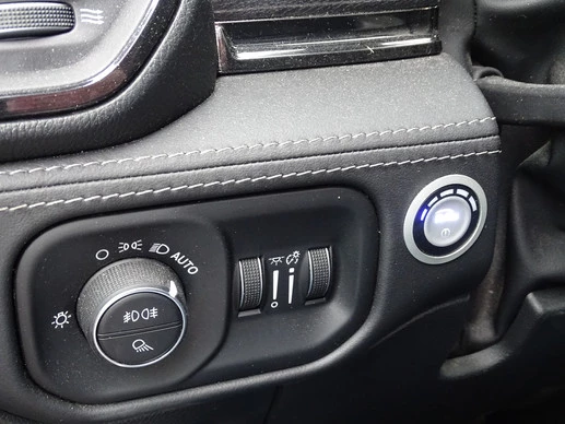 Dodge Ram 1500 - Afbeelding 19 van 25