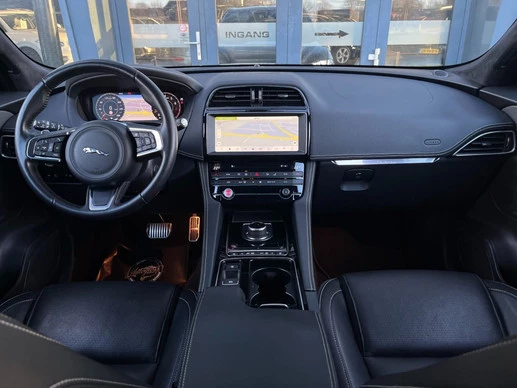 Jaguar F-PACE - Afbeelding 7 van 30