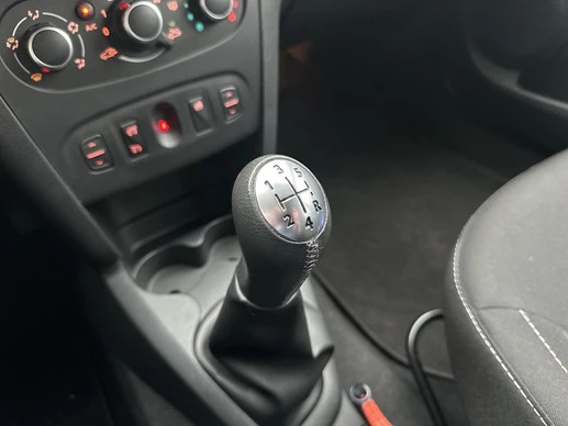 Dacia Logan - Afbeelding 23 van 30