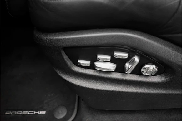 Porsche Cayenne - Afbeelding 26 van 30