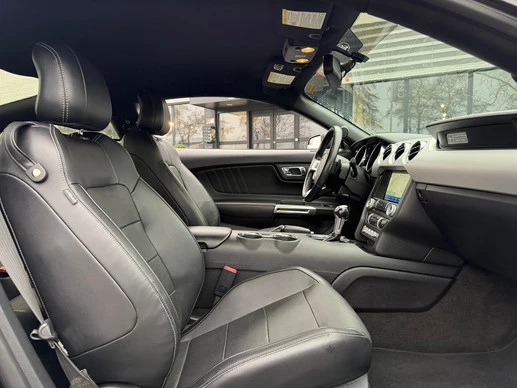 Ford Mustang - Afbeelding 7 van 29