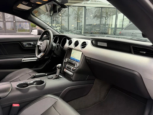 Ford Mustang - Afbeelding 8 van 29