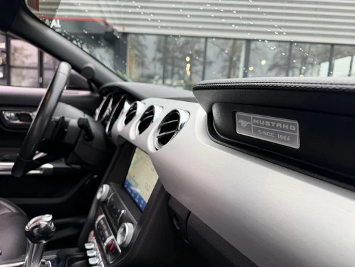 Ford Mustang - Afbeelding 24 van 29