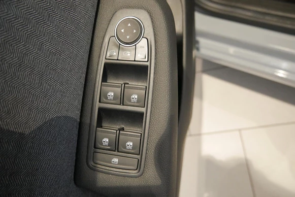 Renault Clio - Afbeelding 25 van 30