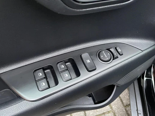 Kia Stonic - Afbeelding 29 van 30