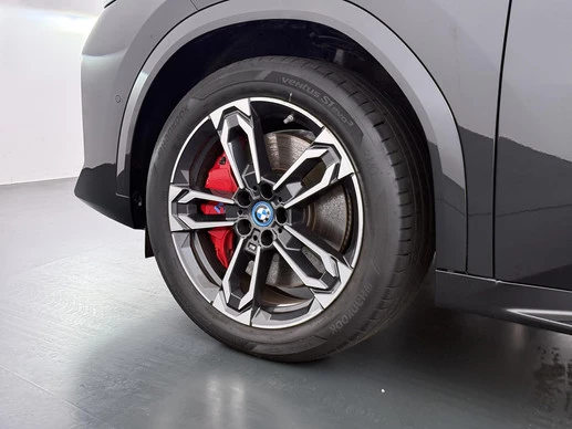 BMW iX2 - Afbeelding 13 van 30