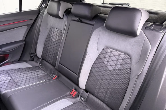 Volkswagen Golf - Afbeelding 14 van 30