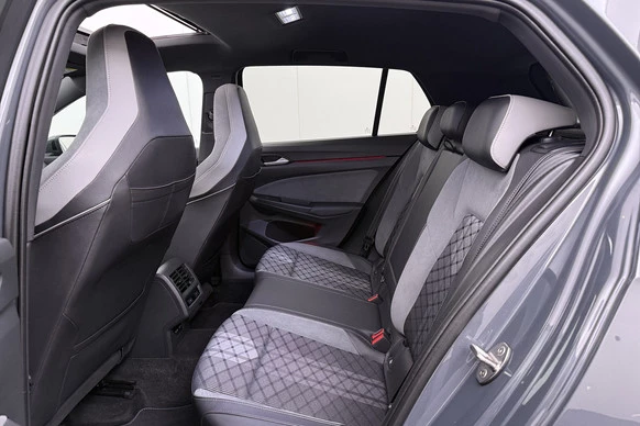 Volkswagen Golf - Afbeelding 15 van 30