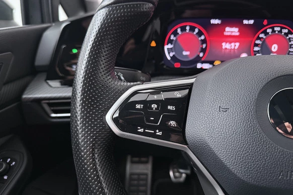 Volkswagen Golf - Afbeelding 21 van 30