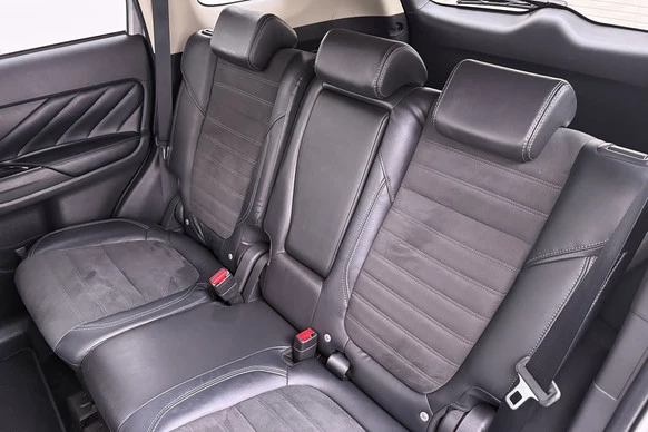 Mitsubishi Outlander - Afbeelding 12 van 30