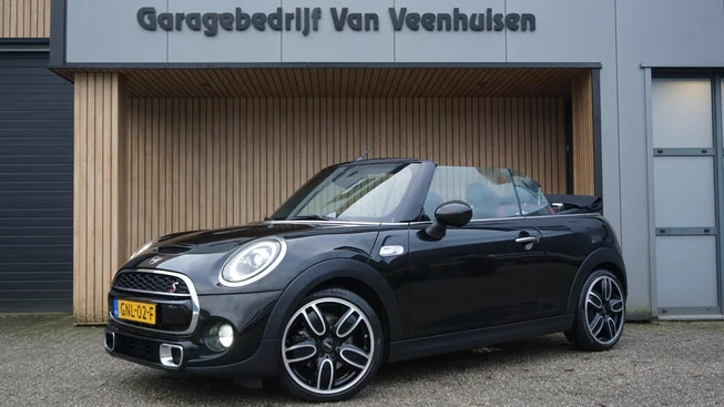 MINI Cooper S Cabrio - Afbeelding 1 van 30