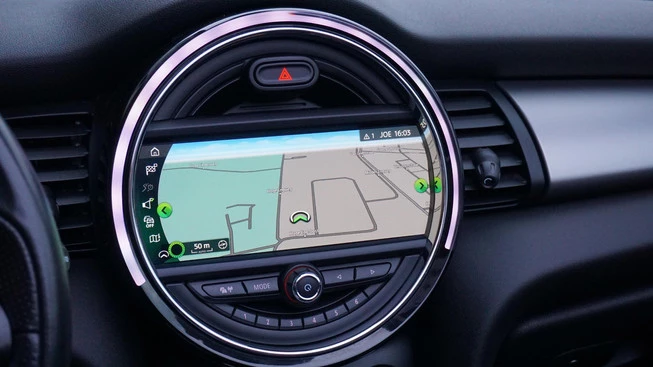 MINI Cooper S Cabrio - Afbeelding 17 van 30