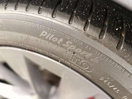 Tesla Model S - Afbeelding 9 van 21