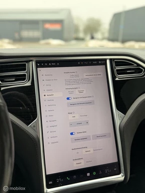 Tesla Model S - Afbeelding 18 van 21