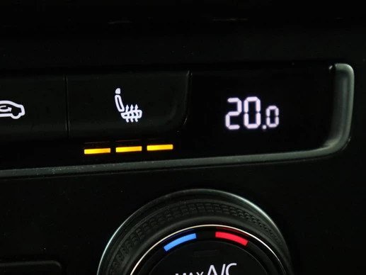 Volkswagen Golf - Afbeelding 21 van 30