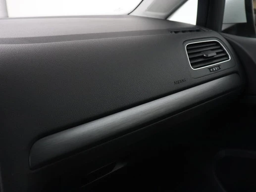 Volkswagen Golf - Afbeelding 23 van 30