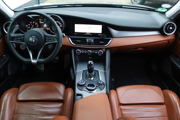 Alfa Romeo Giulia - Afbeelding 2 van 24