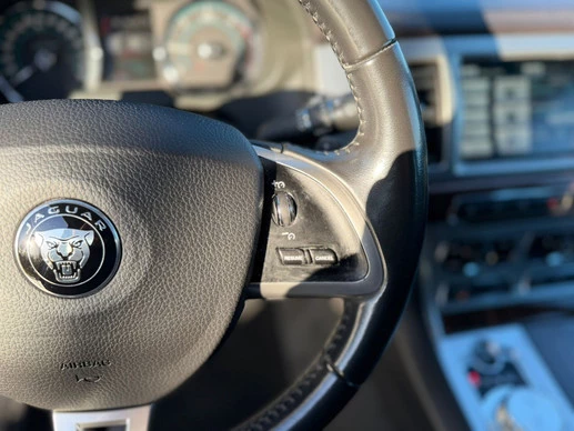 Jaguar XF - Afbeelding 20 van 30