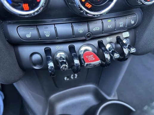 MINI Cooper Cabrio - Afbeelding 27 van 30