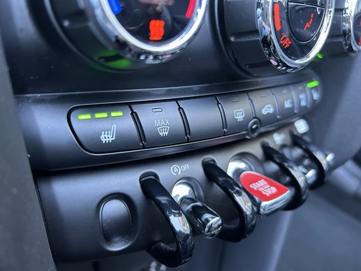 MINI Cooper Cabrio - Afbeelding 28 van 30