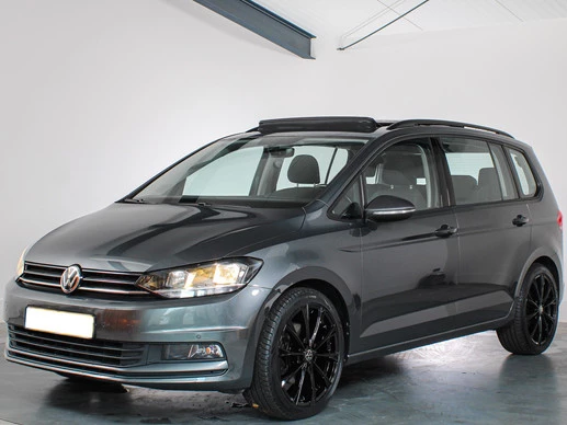 Volkswagen Touran - Afbeelding 1 van 30