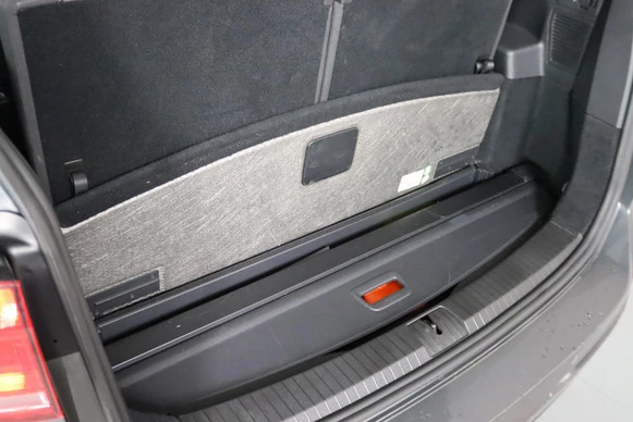 Volkswagen Touran - Afbeelding 24 van 30