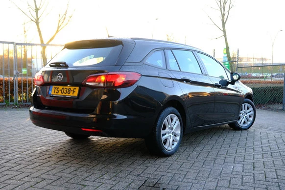 Opel Astra - Afbeelding 3 van 30